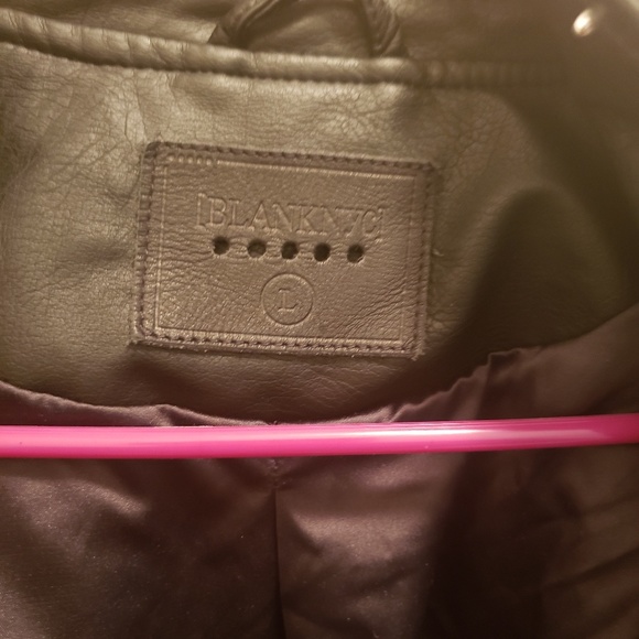 Leather jacket - Picture 3 of 3